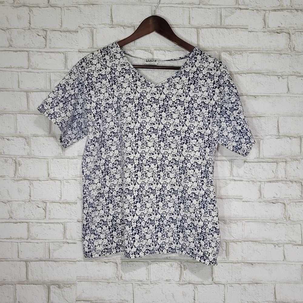 Trend Basics vintage floral design tee